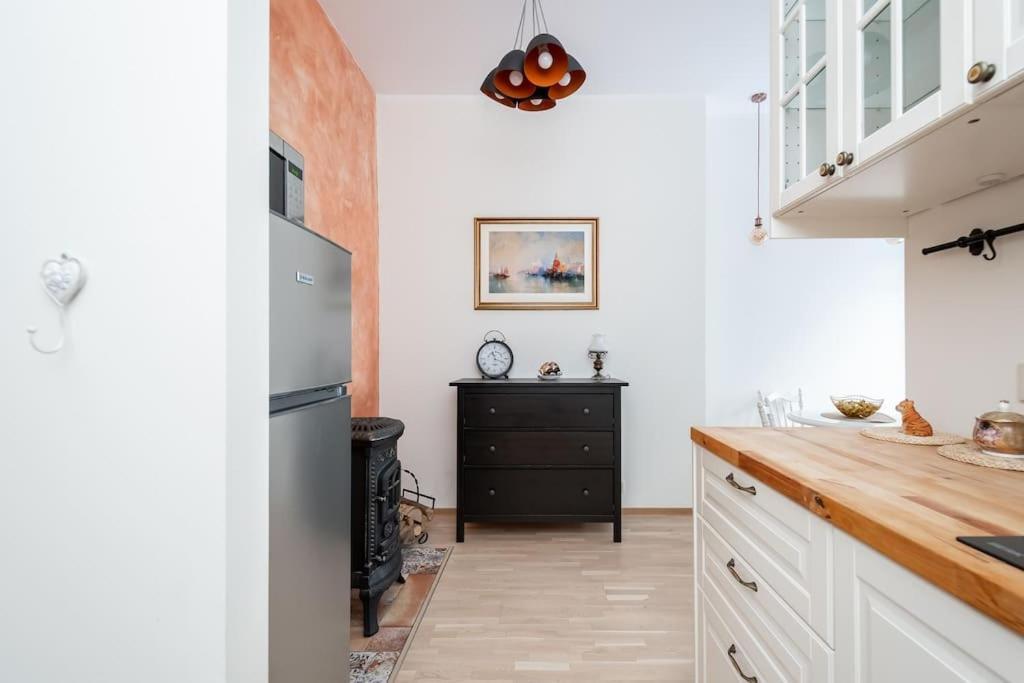 Cozy Studio Apartment 탈린 외부 사진
